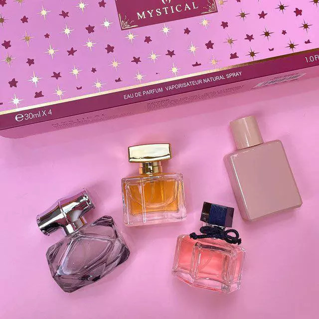 پک عطرگوچی